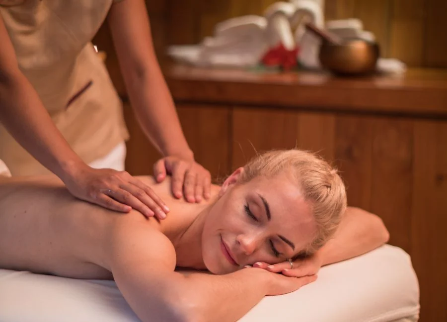 Massaggio rilassante al Javvu Spa