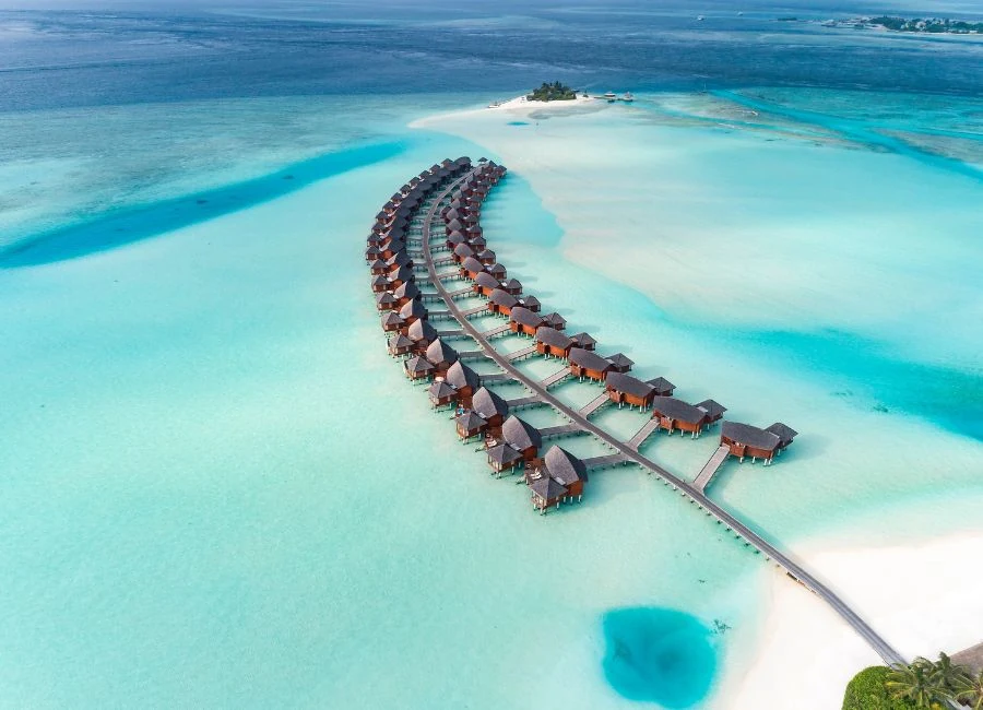 Ville sull’acqua e laguna di Anantara Dhigu Maldives